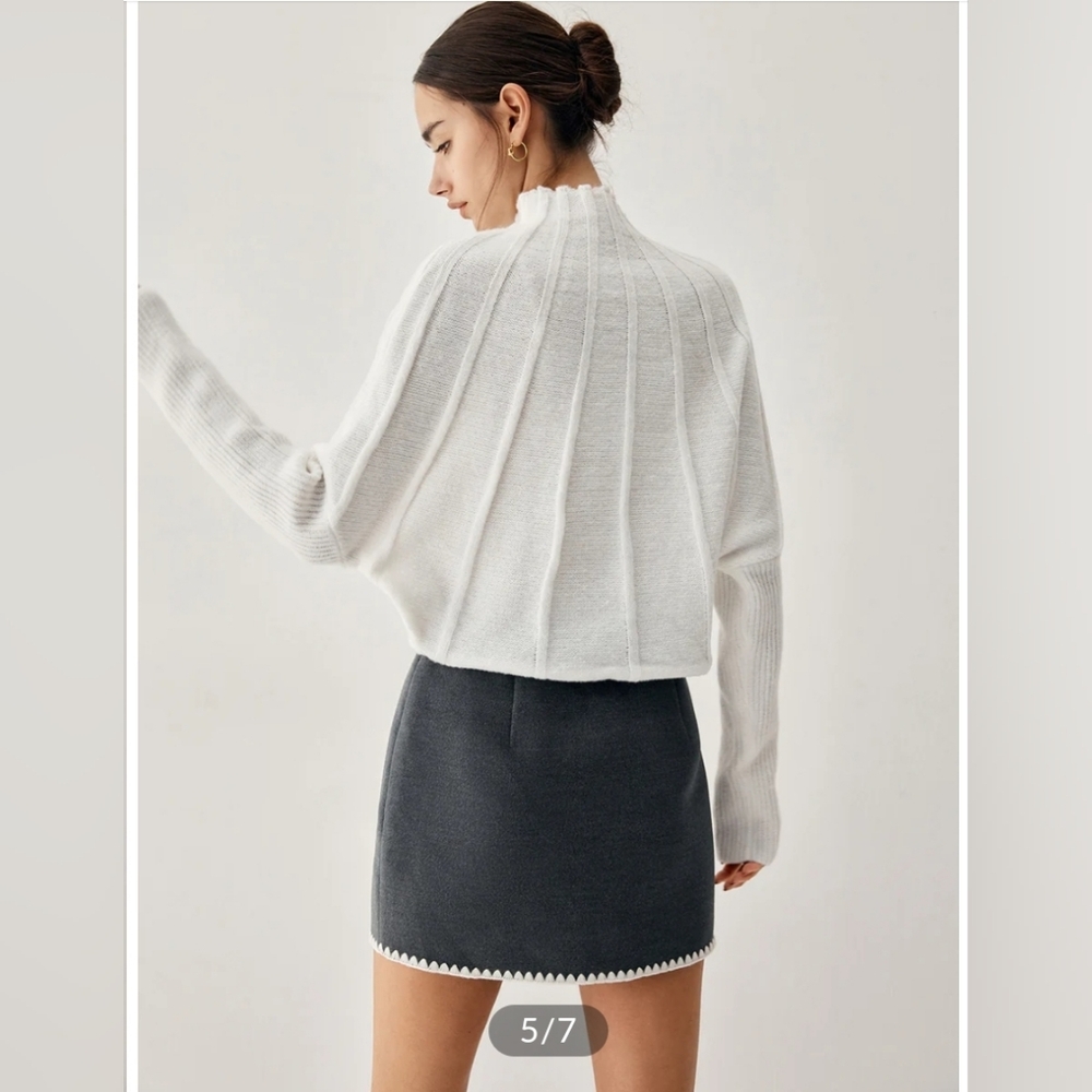 Piping Mock Neck Long Sleeve Knit Top - Picture 2 of 5